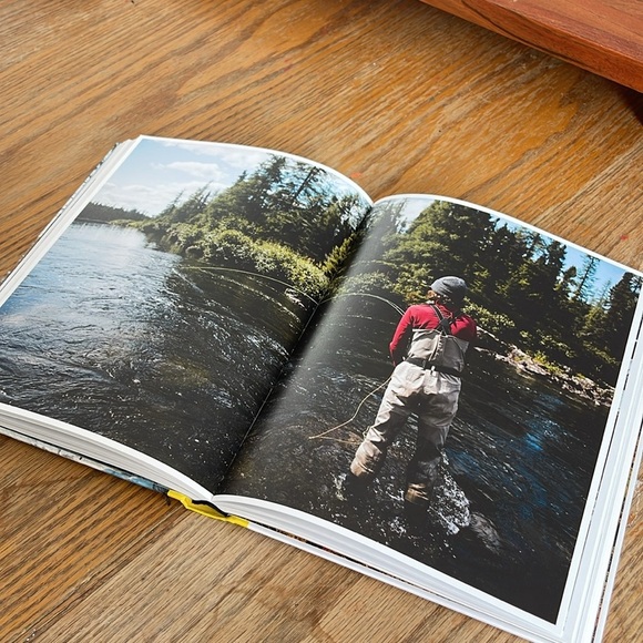 Coffee table book The New Outsiders active photography hiking fishing gift climb - Picture 5 of 7
